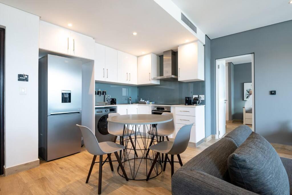 Apartment Oceans Umhlanga 2 Bedroom Durban
