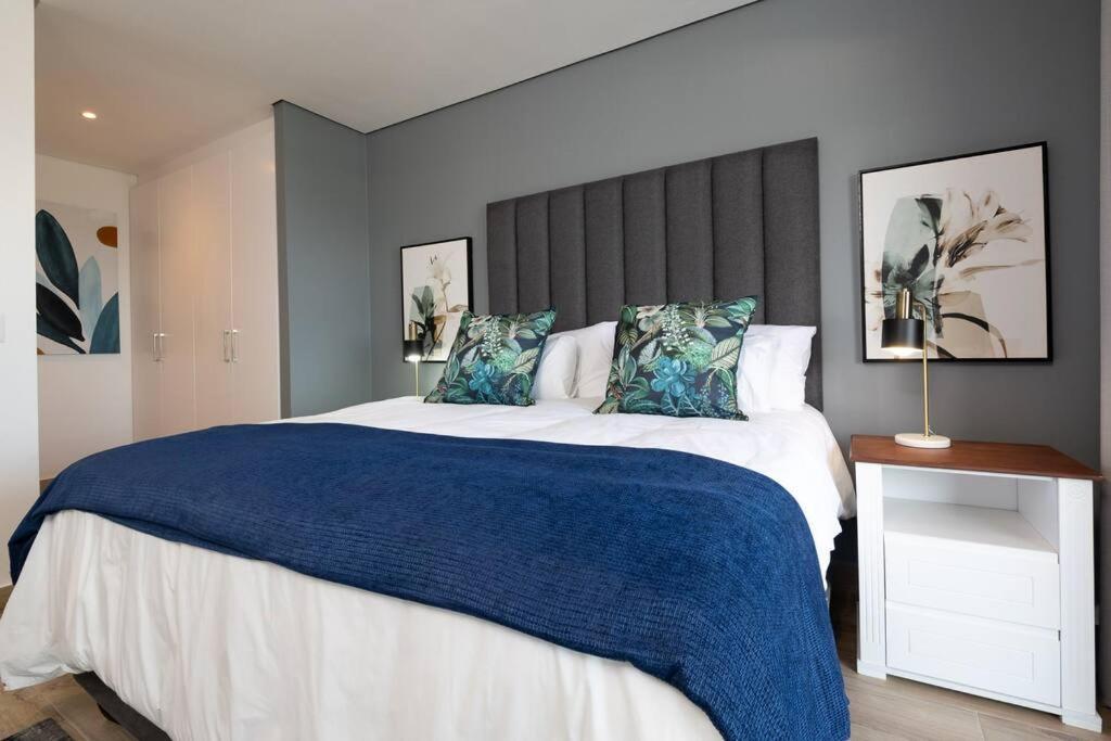 Oceans Umhlanga 2 Bedroom