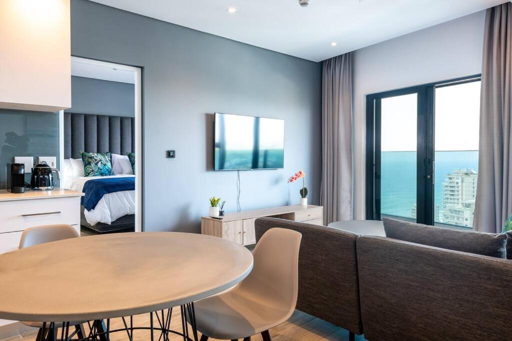 Oceans Umhlanga 2 Bedroom * Durban